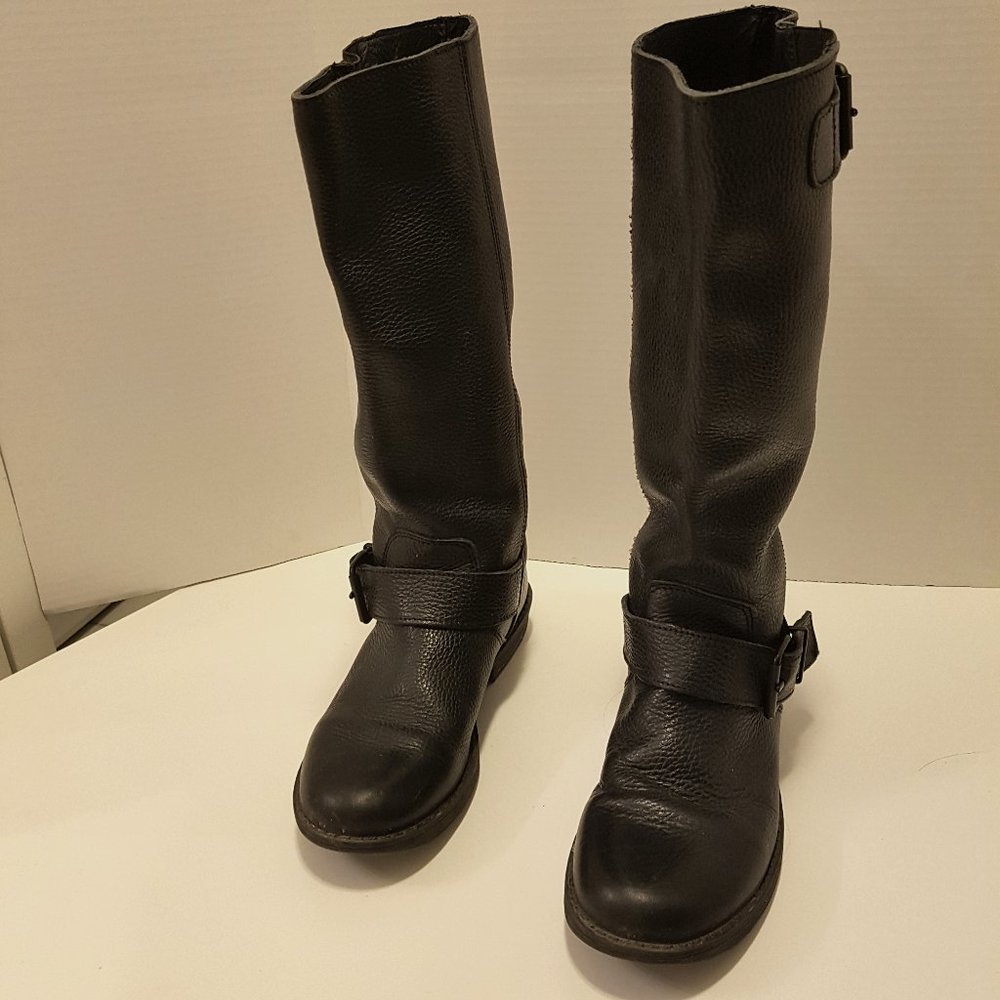 Black Leather Mid-Calf Women's Boots